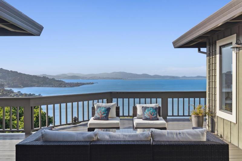 24 Norman Way, Tiburon Photo