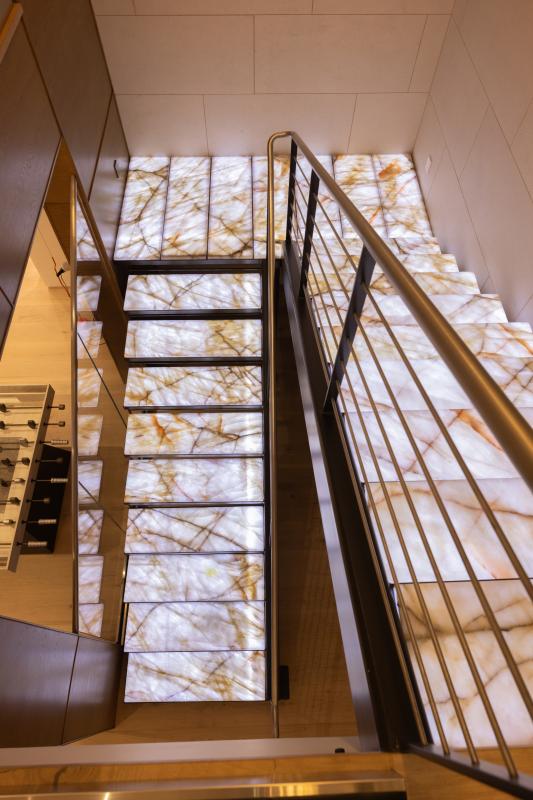 25-163-3364-17miledrivestairs.jpg #26